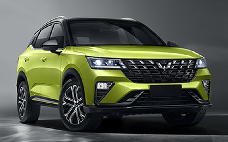 Kəskin xətlər, LED fənərlər və karbon detallarla cəsarətli ön görünüş